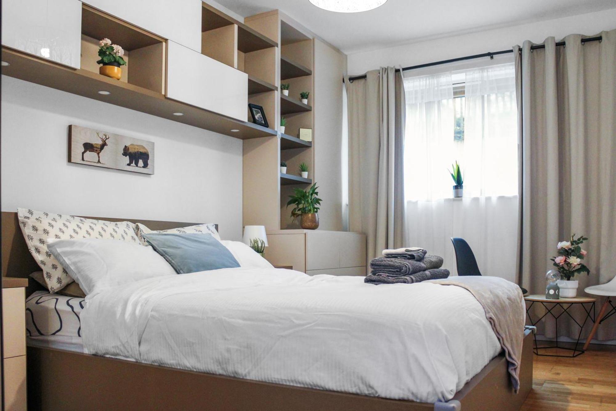 Walk To King's Hospital,private Terrace,828 Sq Ft,workspace * Londra